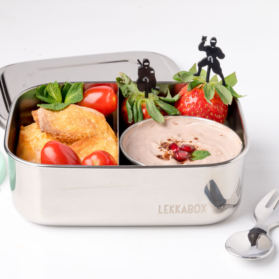 Lekkabox Ninja – zestaw 9 mini widelczyków z motywem ninja, idealne do bento boxów, owoców, warzyw i przekąsek dla dzieci.