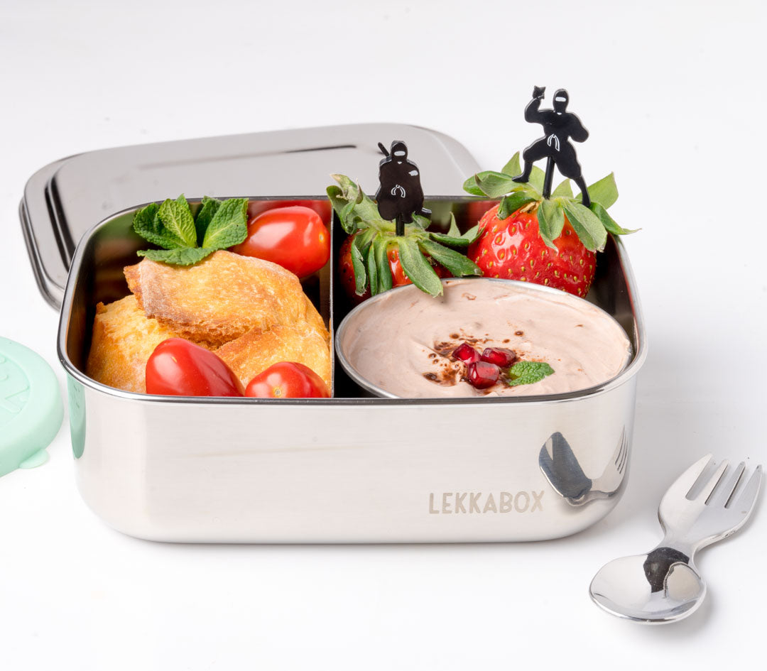 Lekkabox Ninja – zestaw 9 mini widelczyków z motywem ninja, idealne do bento boxów, owoców, warzyw i przekąsek dla dzieci.