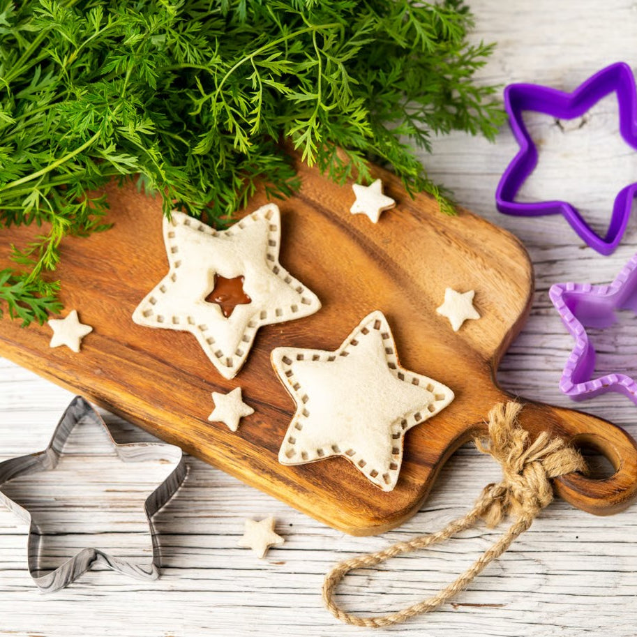 Wykrawacze Lekkabox kwiat i gwiazda – zestaw 2 rozmiarów, bezpieczne uchwyty, idealne do owoców, warzyw, kanapek i ciasteczek