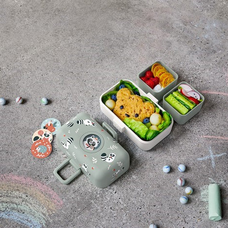 Monbento Kids Gift Box – zestaw lunchbox 850 ml i butelka 330 ml Racoon, bez BPA, lekki, bezpieczny i uroczy dla dzieci, wzór: racoon