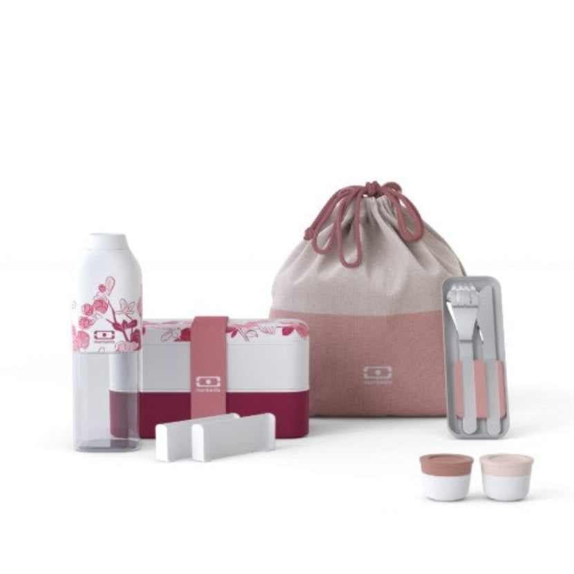 Monbento Gift Box Magnolia – zestaw prezentowy, lunchbox 1 L, butelka 0,5 L i torba, zestaw sztućców, szczelny, stylowy i idealny na prezent, kolor: różowy