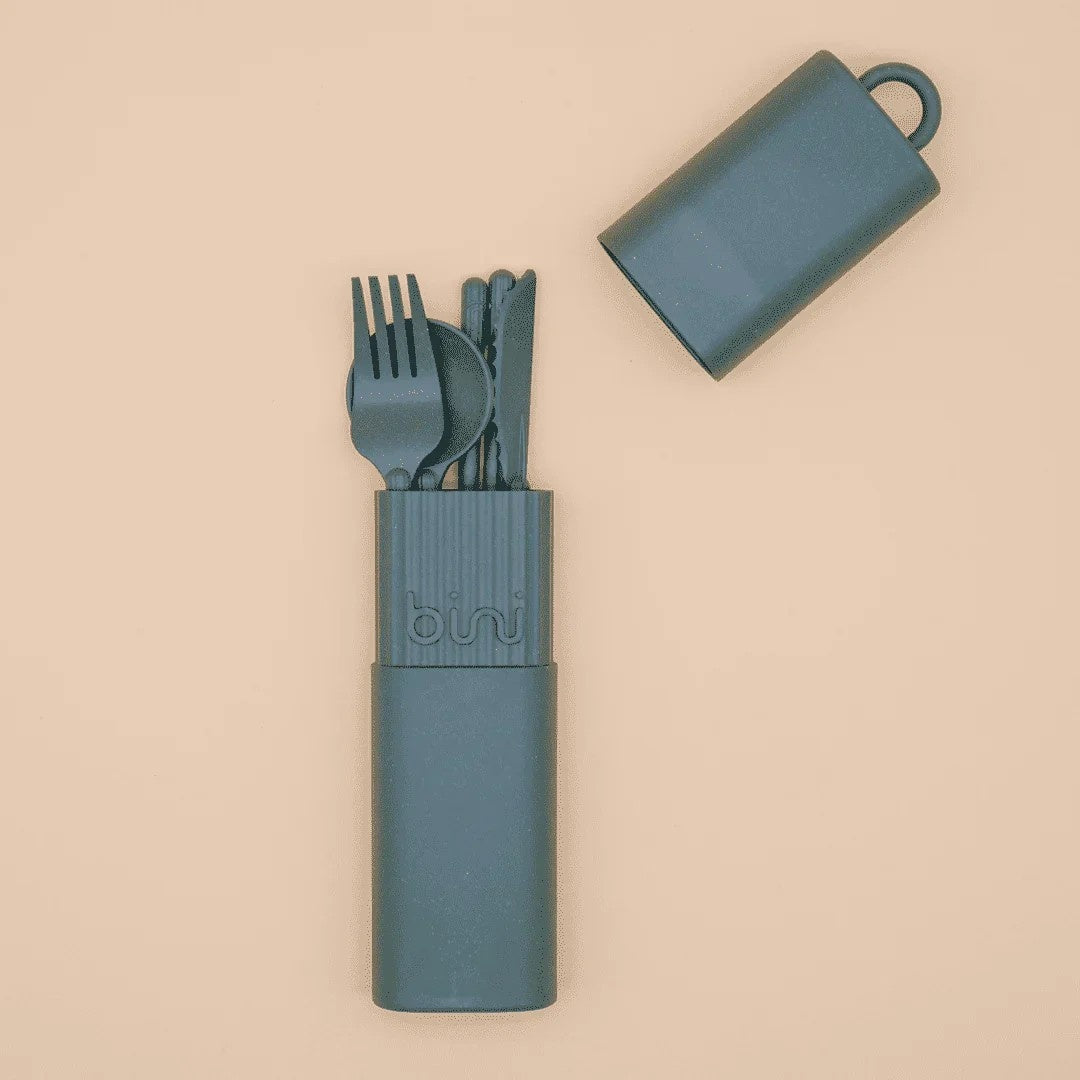 Etui ze sztućcami Bini Kit Green – łyżka, pałeczki, widelec i nóż w zestawie