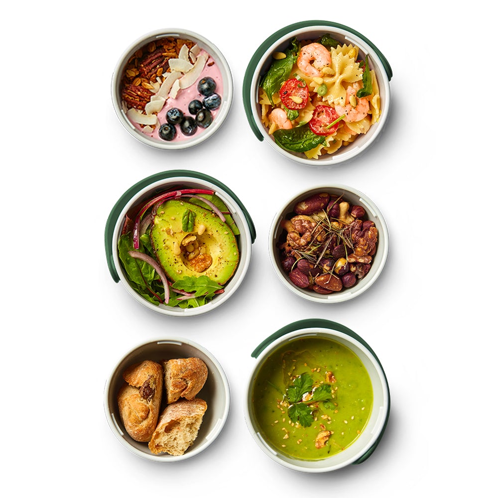 Black+Blum Lunch Pot – dwupoziomowy pojemnik z uchwytem i sporkiem. Szczelny, lekki i funkcjonalny – idealny do pracy, szkoły i podróży.