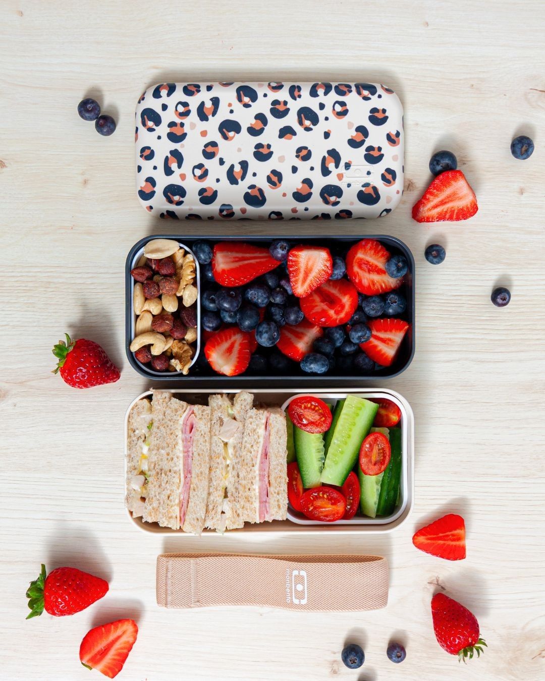Monbento Original Leopard Graphic – dwukomorowe pudełko bento wolne od BPA