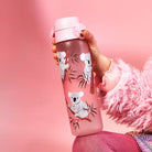 Bidon dla dzieci 500 ml Ion8 Koala  – lekki, nietoksyczny,  z ustnikiem i klapką, idealny do plecaka i samochodu