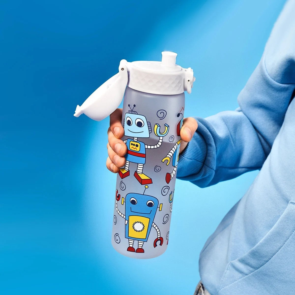 Bidon dla dzieci 500 ml Ion8 Robots– lekki, nietoksyczny,  z ustnikiem i klapką, idealny do plecaka i samochodu