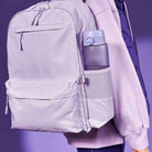 Bidon na wodę 1 l Ion8 Playful Periwinkle – lekki, nietoksyczny, z ustnikiem i klapką, idealny do plecaka i samochodu, kolor: fioletowy