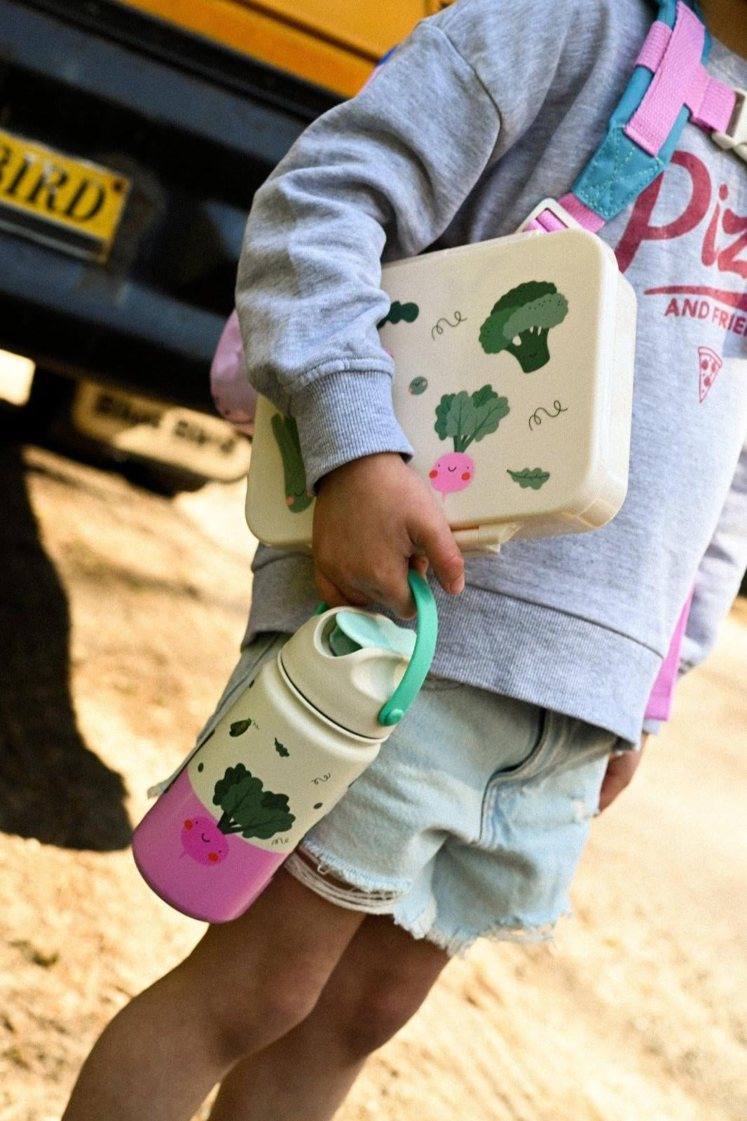 Bidon termiczny dla dzieci The Cotton Cloud – utrzymuje ciepło i zimno, z silikonową słomką i uchwytem, wzór: warzywa