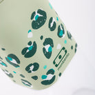 Monbento Positive M – ultralekka butelka 500 ml z tritanu. Trwała, kompaktowa, bez BPA, idealna do torby czy plecaka, wzór: green leopard