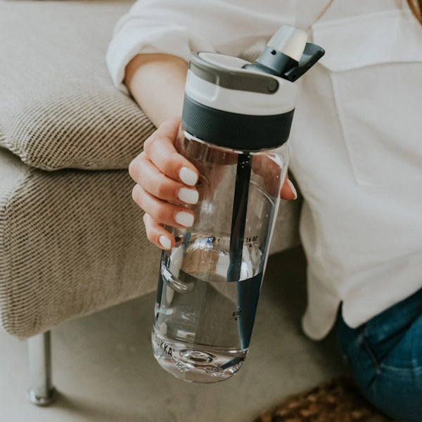 Bidon ze słomką Kambukka Lagoon 750 ml Clear – tritan, słomka do ostatniej kropli, schowany ustnik, lekka, szczelna, bez BPA, idealna na rower i siłownię, kolor: przezroczysty