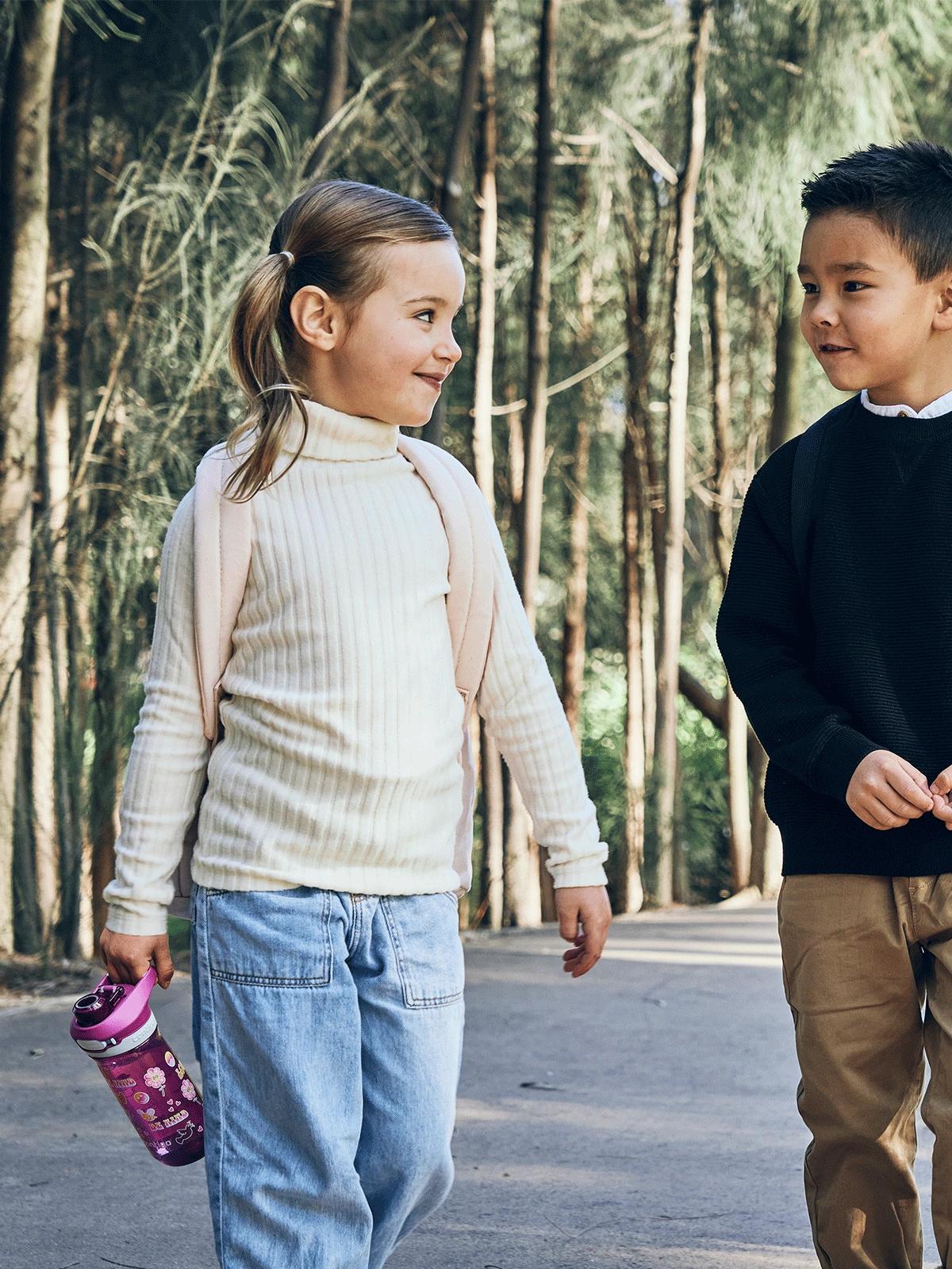 Contigo Jessie Grape Purple – bezpieczna butelka dla dziecka, szczelna i prosta w użyciu jedną ręką, kolor: fioletowy