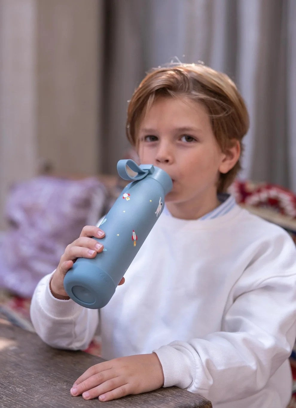 Citron butelka Spaceship Dusty Blue 500 ml dziecięca, termiczna, niebieska, stal nierdzewna, szczelna, z elastyczną słomką, wzór: kosmos