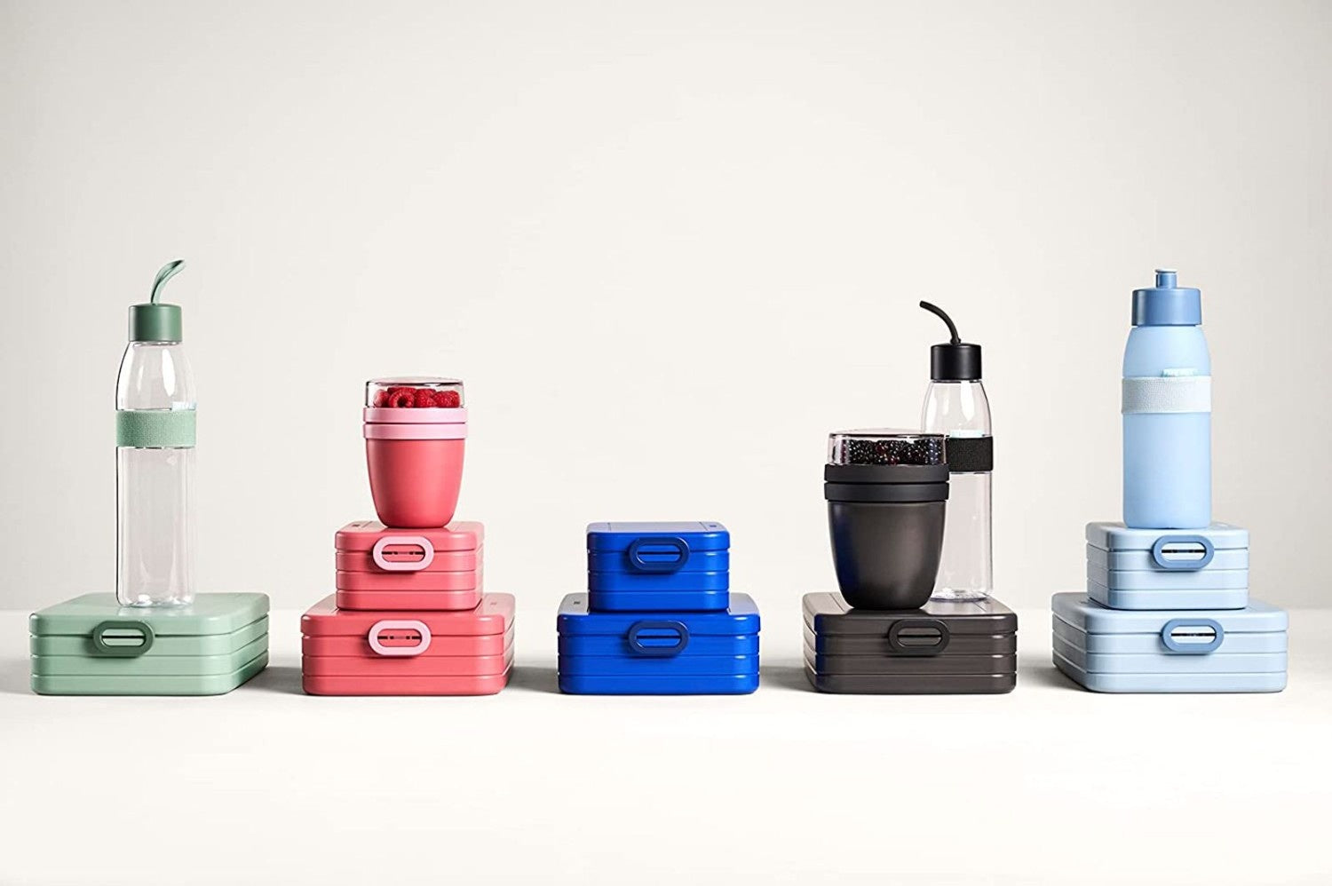 Lunch box Take A Break Mepal - , duża pojemność, z widelcem i wyjmowanymi pojemnikami, wyprodukowano w Europie