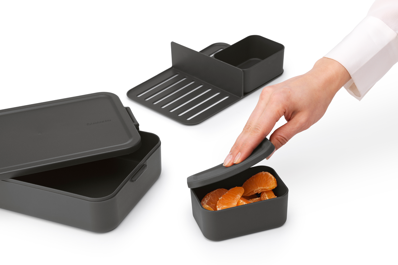 Lunchbox Brabantia Make & Take 2 L z przegródkami i dodatkowymi pojemnikami, szczelny, nadaje się do mikrofalówki, zamrażarki i zmywarki, ekologiczny, kolor: czarny