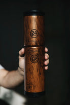 Kubek termiczny 24Bottles Sequoia Wood– 350 ml, stal nierdzewna, szczelny, trzyma ciepło 6 h i zimno 24 h.