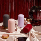 Fioletowy kubek termiczny 355 ml Fellow Carter Move Mug Peri Twinkle - stal nierdzewna, szczelny, chroni przed rozlewaniem, szeroki otwór, nie wchłania smaku i zapachu