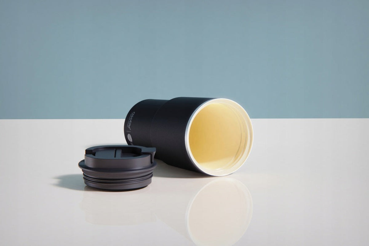 Kubek termiczny Asobu Pick Me Up Pastel Blue - 650 ml, pokrywka z ustnikiem, silikonowa podstawa, stal nierdzewna, 100% szczelności, kolor: niebieski