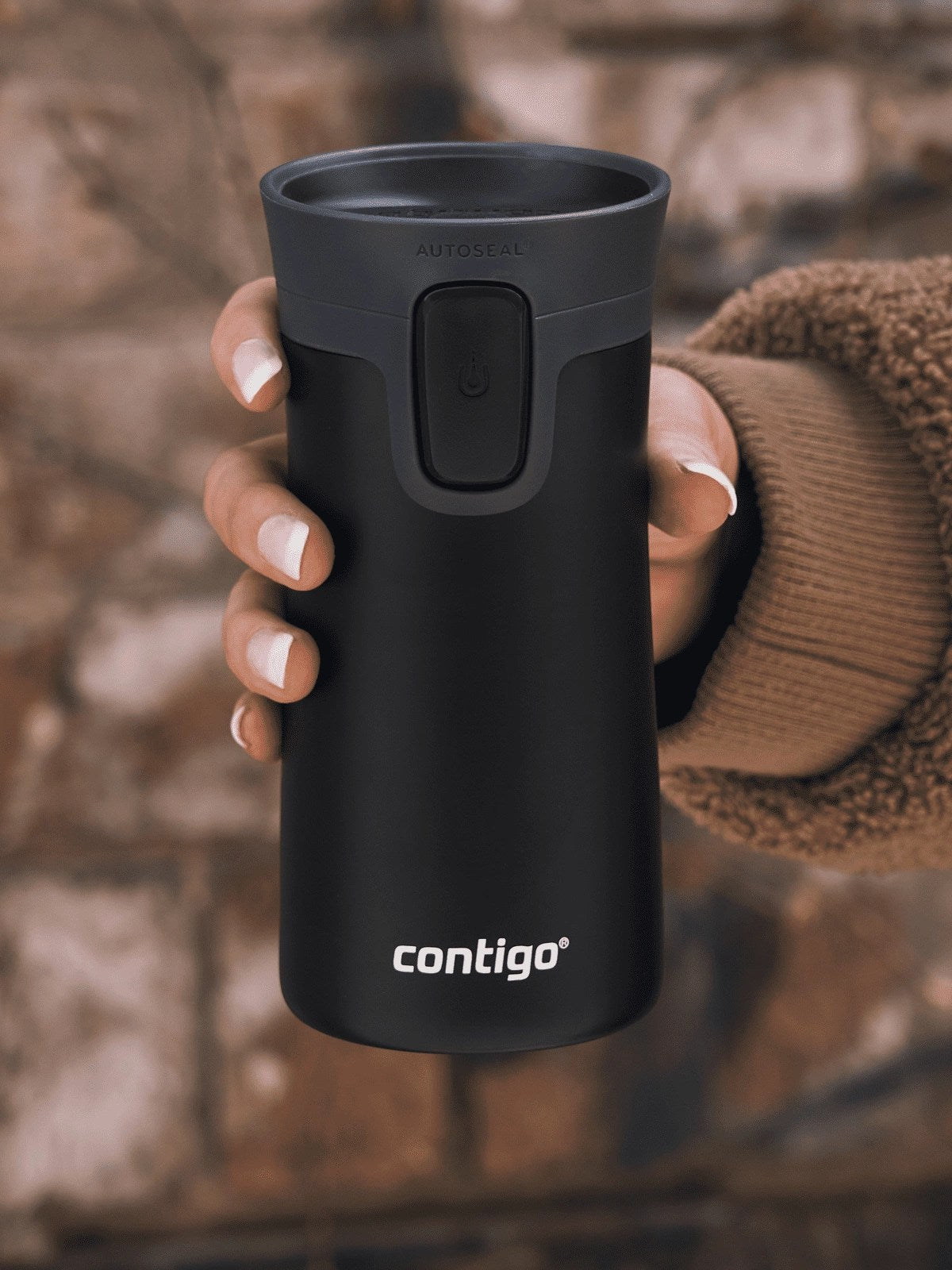 Kubek Contigo Black 300 ml – mały, lekki i szczelny termos z izolacją na 3 h ciepła i 10 h chłodu.