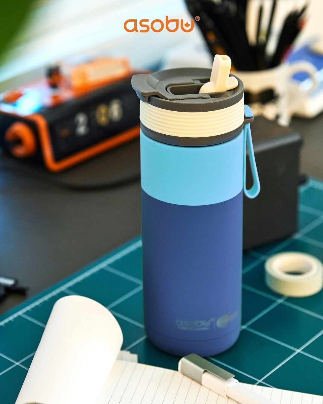 Kubek termiczny Asobu Aspen Pastel Blue - ze słomką i ustnikiem, stal nierdzewna, 100% szczelny, dopasowany do uchwytów samochodowych, kolor: niebieski
