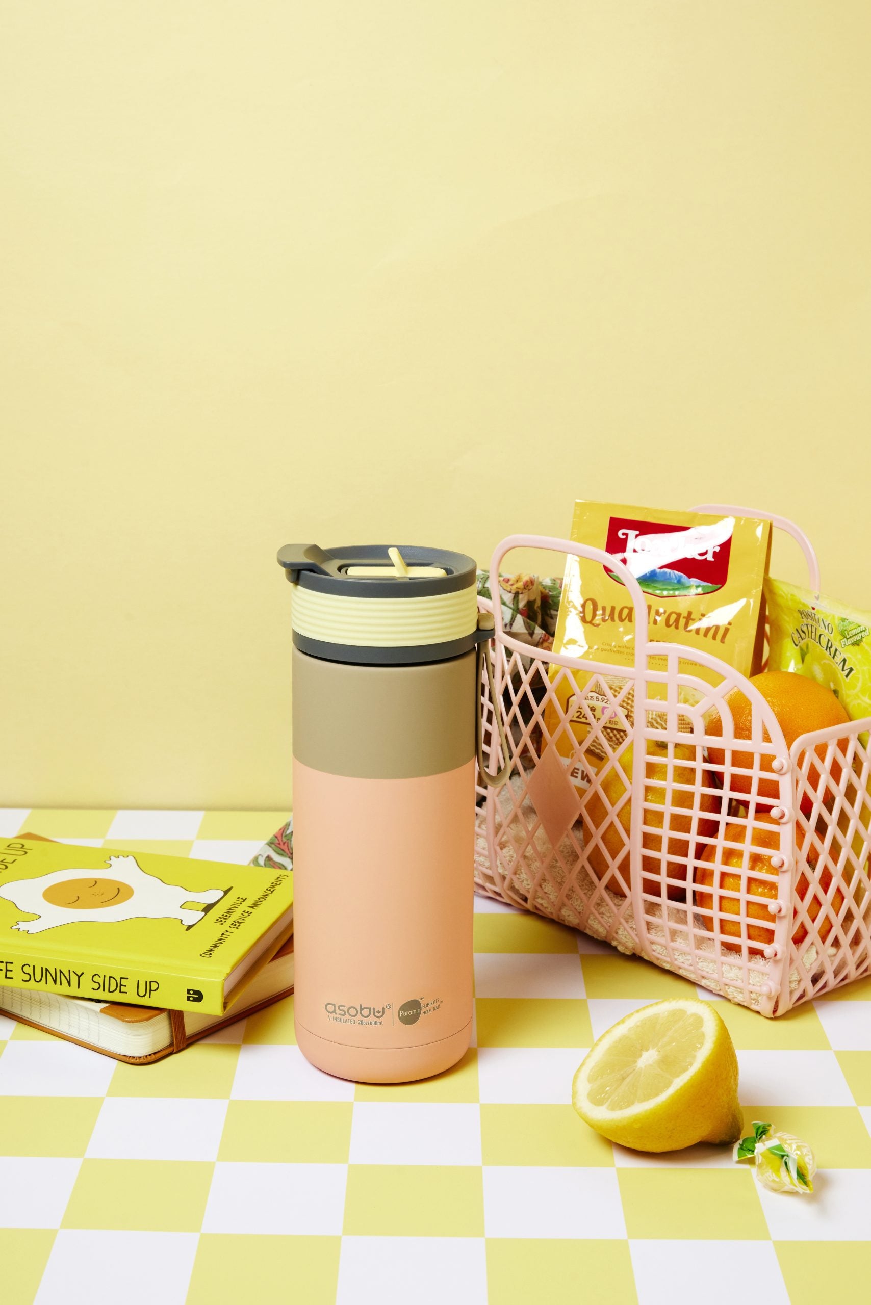 Kubek termiczny Asobu Aspen Pastel Peach - ze słomką i ustnikiem, stal nierdzewna, 100% szczelny, dopasowany do uchwytów samochodowych, kolor: różowy