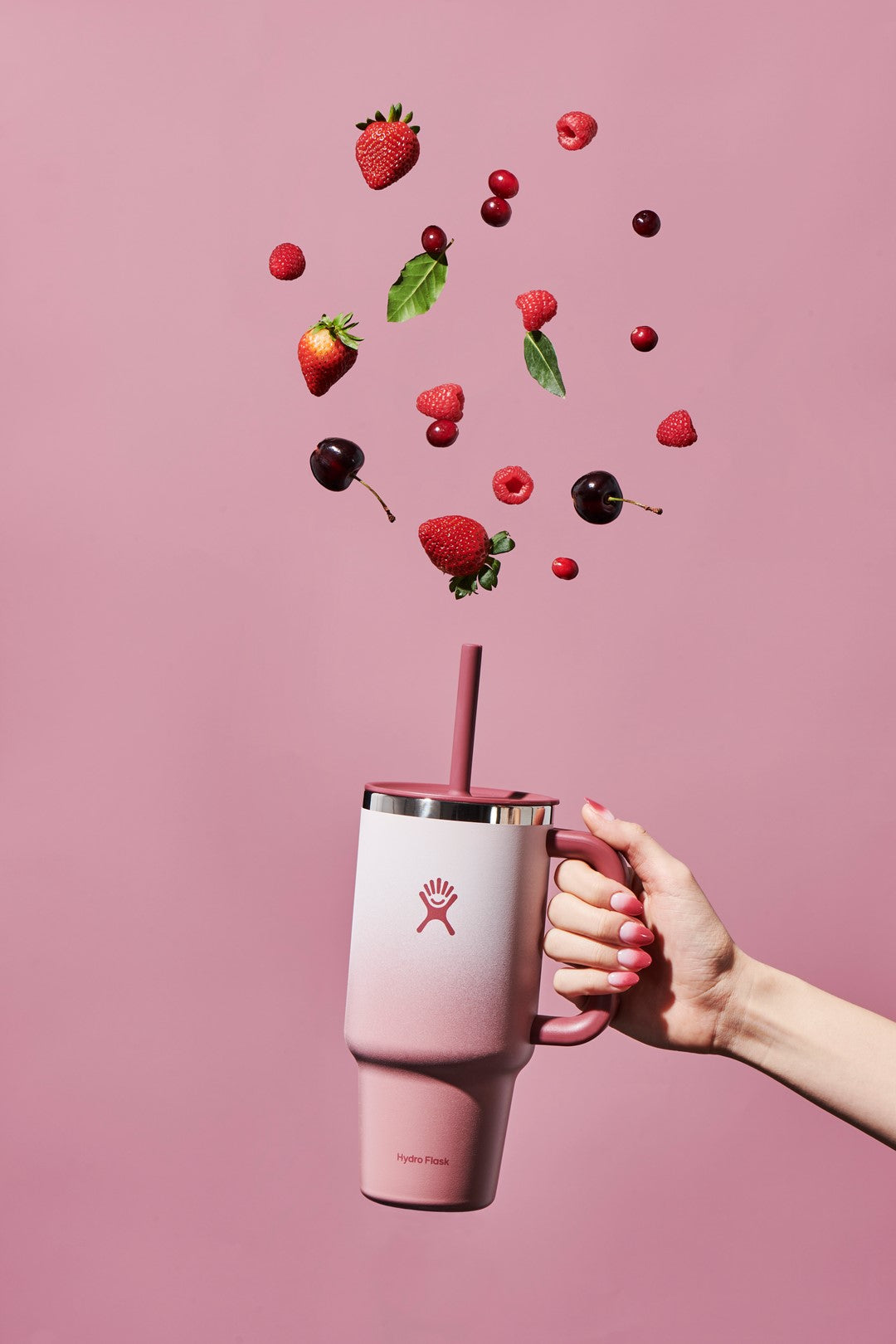 Kubek termiczny ze słomką Hydro Flask Bayberry Ombre 900 ml – podwójne ścianki, utrzymanie temperatury, antypoślizgowa powłoka i wygodny uchwyt, kolor: różowy