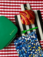 Szczelny zielony lunchbox Yumbox Go z silikonową uszczelką w pokrywce 