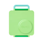 OmieBox Apple Green – pastelowo zielony lunchbox z termosem, przegródkami i uchwytem, idealny do szkoły i przedszkola.