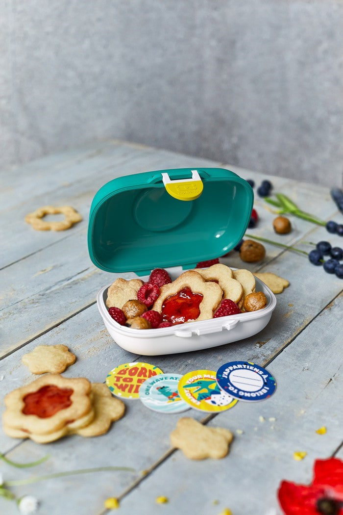 Monbento Gram Dino  – kompaktowy lunchbox dla dzieci. Lekki, szczelny i bez BPA. Idealny na kanapki, owoce i przekąski do szkoły i na wycieczkę, wzór: dinozaury