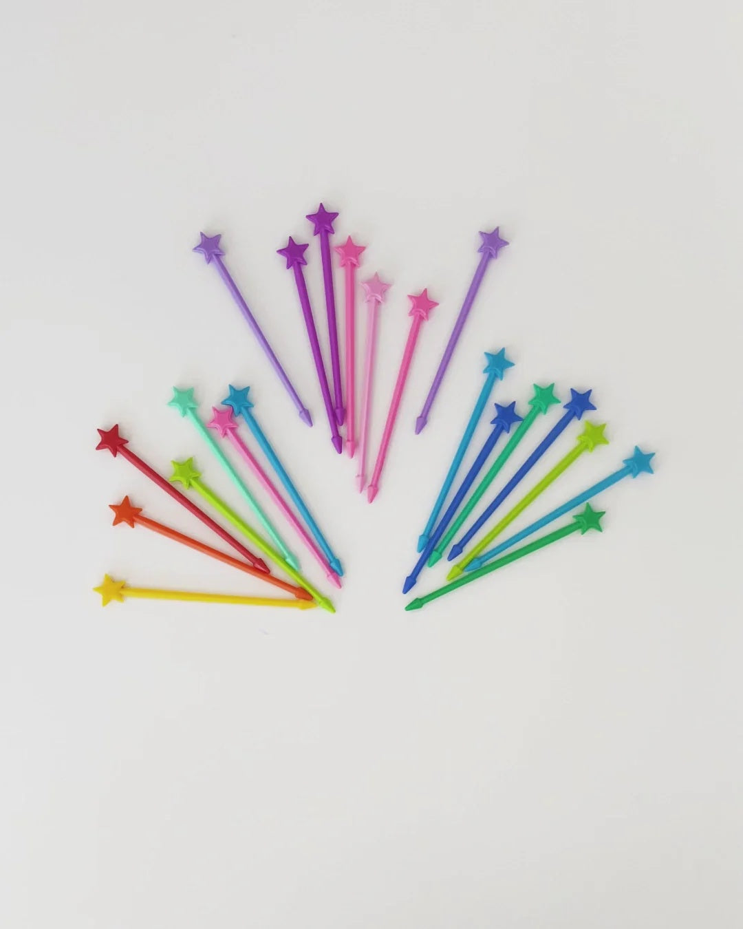 Kolorowe patyczki do przekąsek Lunch Punch– higieniczne, trwałe i wolne od BPA, świetne na kinderbal i do szkoły.