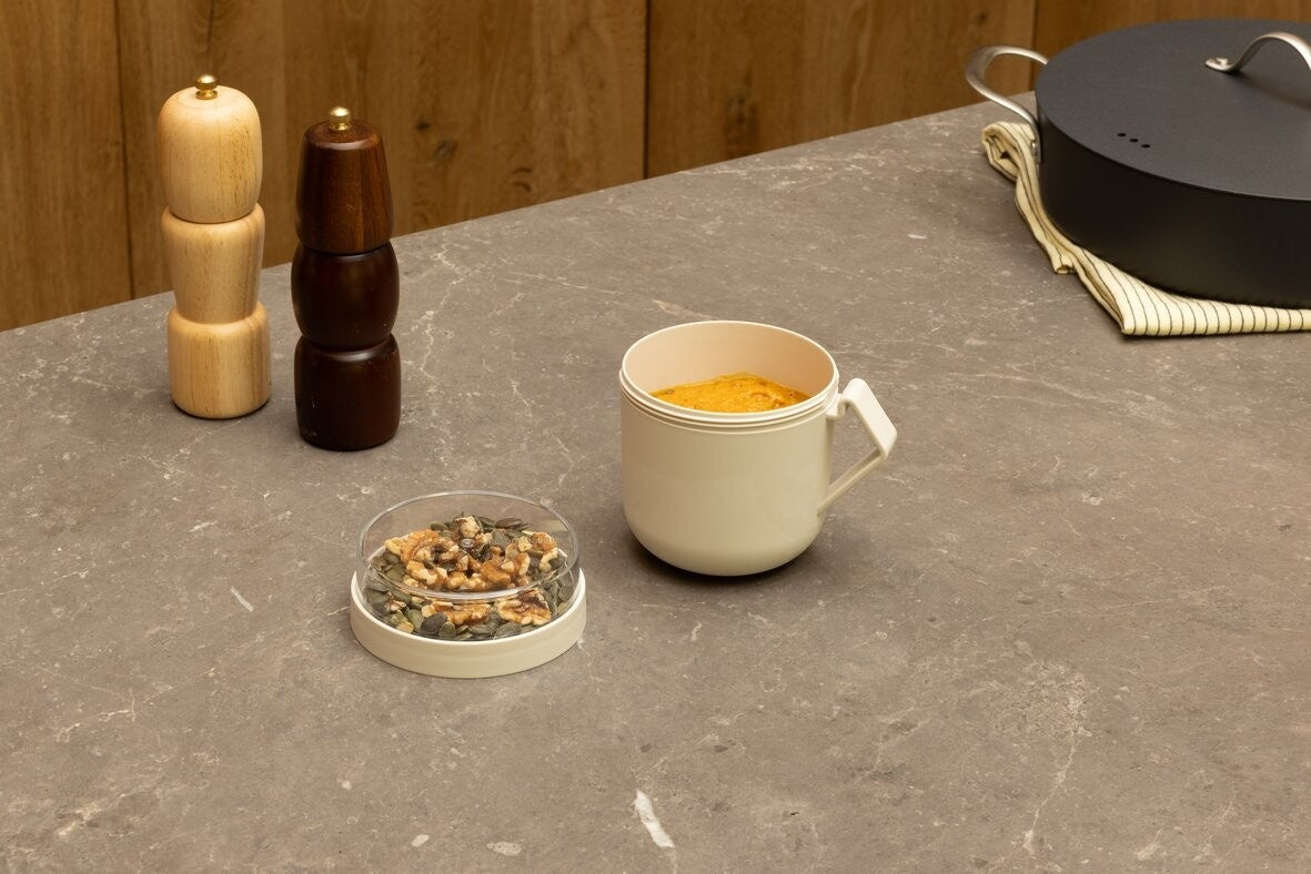 Pojemnik na owsiankę Make & Take Brabantia – szczelny kubek 600 ml z odkręcanym pojemnikiem na dodatki, do pracy i szkoły, bezpieczny, wielofunkcyjny i ekologiczny, kolor: beżowy