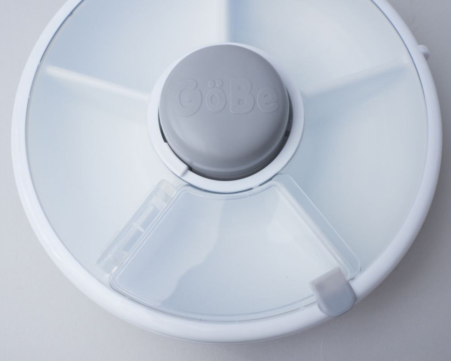 GoBe Snack Spinner – pojemnik na przekąski, interaktywny, szczelny i łatwy w obsłudze, kolor: grey