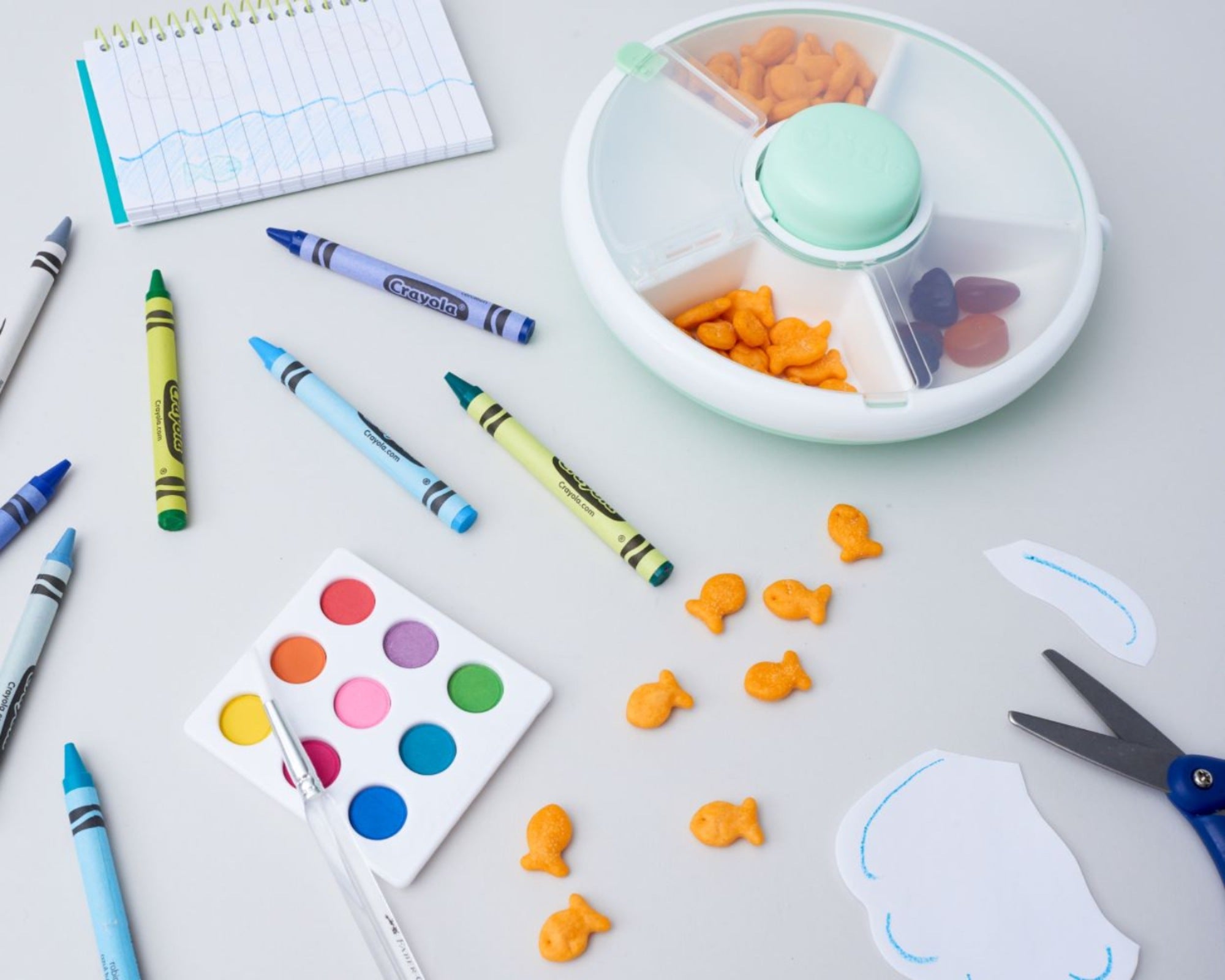 GoBe Snack Spinner – pojemnik na przekąski, interaktywny, szczelny i łatwy w obsłudze, kolor: mint green