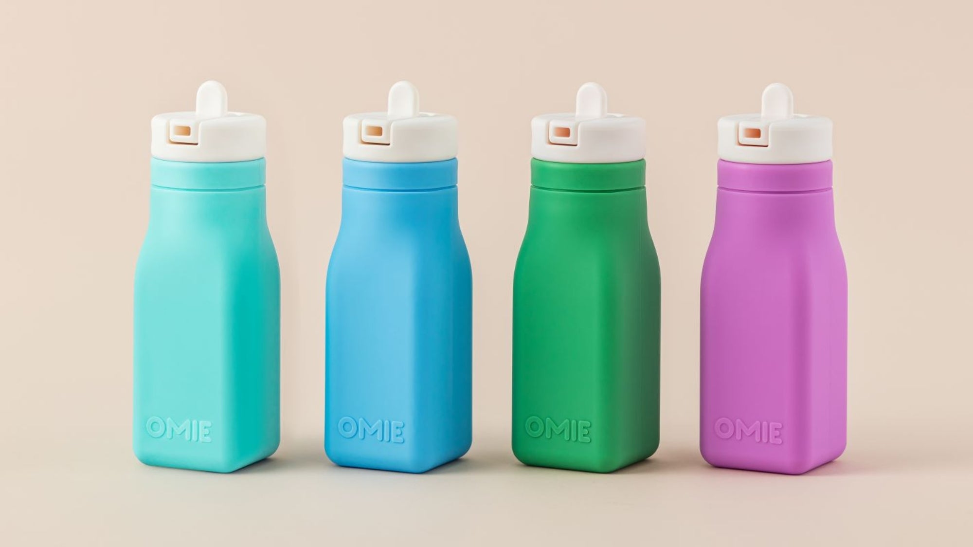 Turkusowa butelka OmieBottle – pastelowa, poręczna i bez BPA, dla dzieci do szkoły i przedszkola.