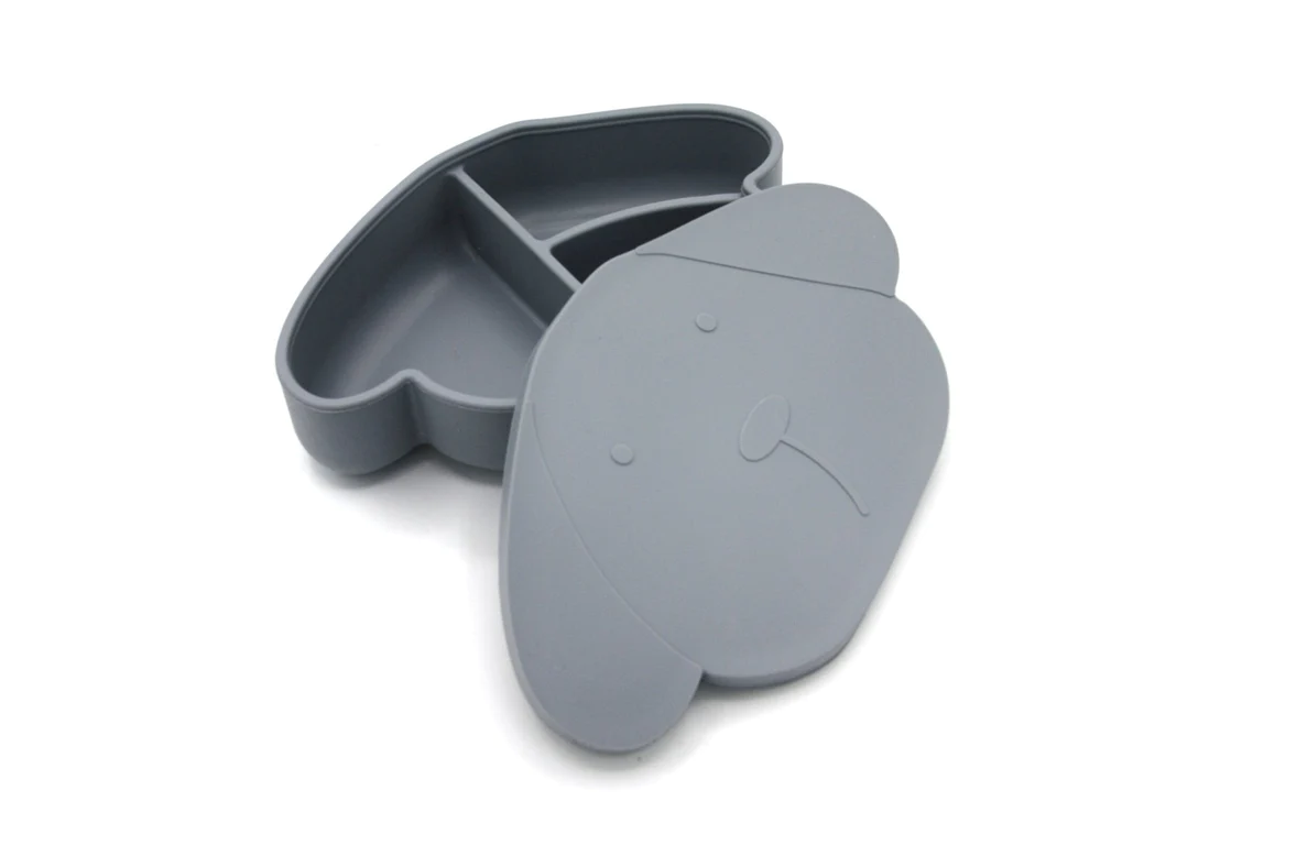 Silikonowy lunchbox dla dzieci The Cotton Cloud – z przegródkami, opaską i pokrywką pełniącą funkcję talerza, wzór/kolor: pies/szary