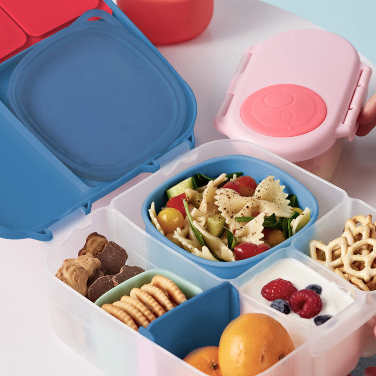 Silikonowy pojemnik B.box – szczelny, elastyczny, idealny do lunchboxa i mikrofalówki, kolor: niebieski