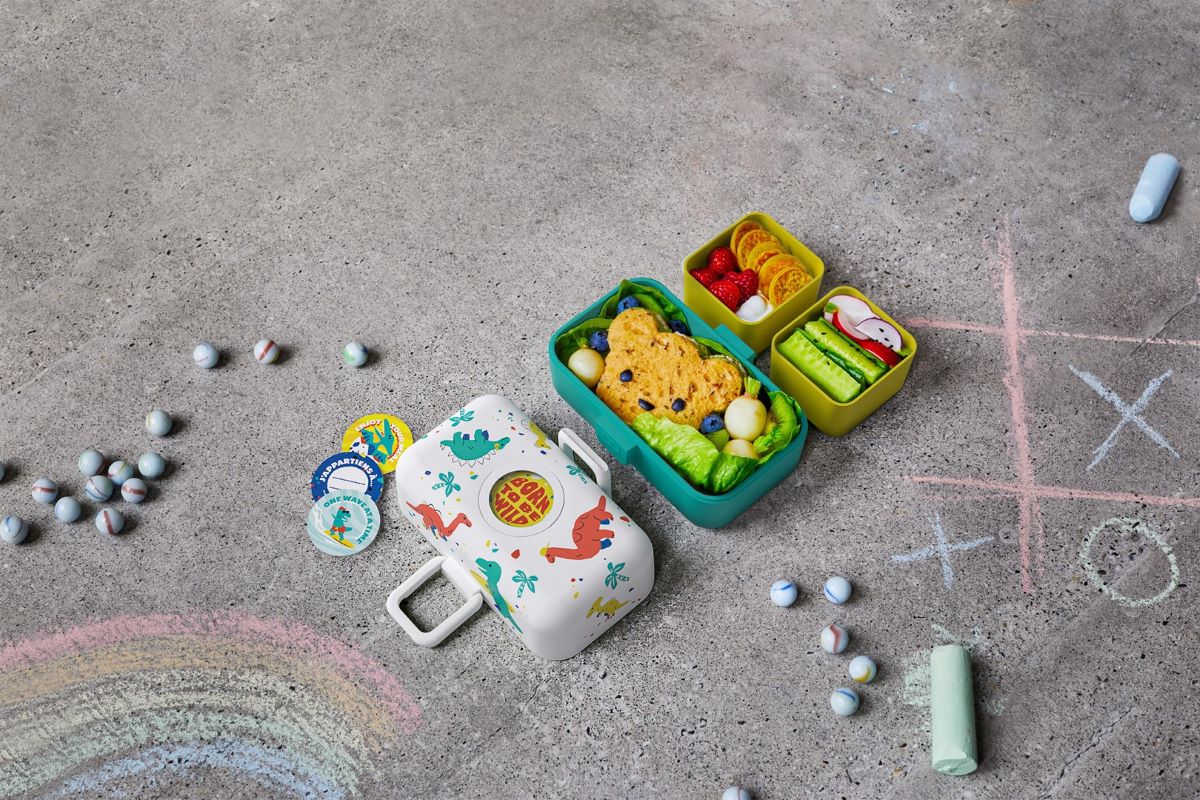 Monbento Tresor Dino – lunchbox dla dzieci z 3 pojemnikami. Lekki, szczelny i łatwy w otwieraniu. Idealny do szkoły, na wycieczkę i piknik, wzór: dinozaury