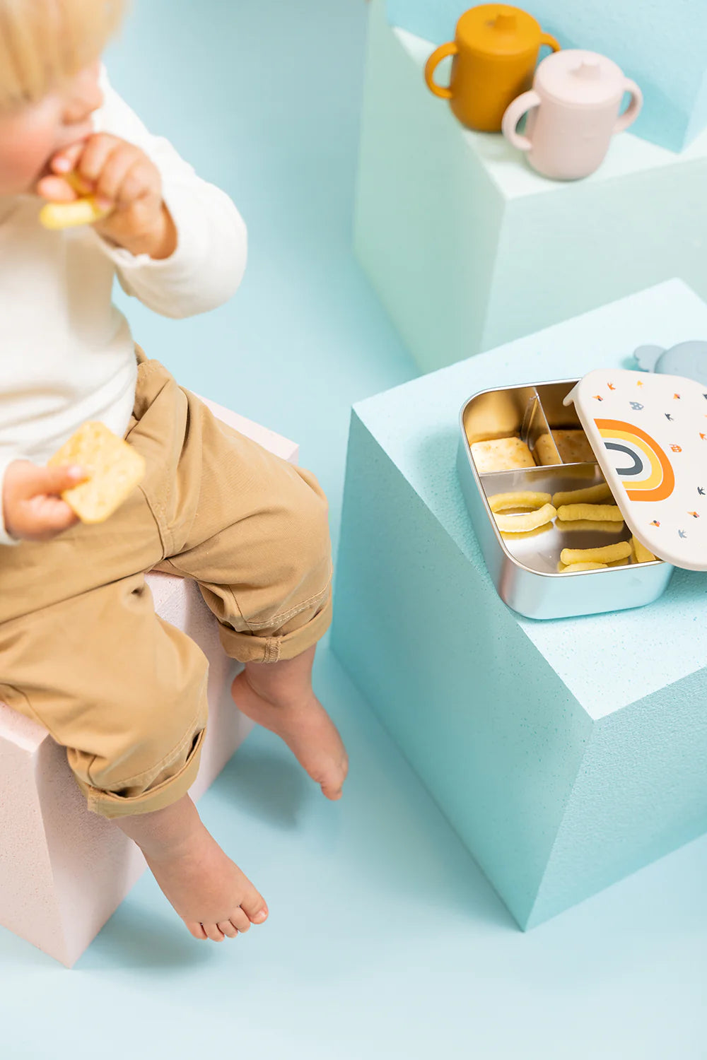 Śniadaniówka The Cotton Cloud Rainbow – 1000 ml, miękka pokrywka, przegródka, uroczy design, idealny do szkoły / przedszkola, wzór: tęcza