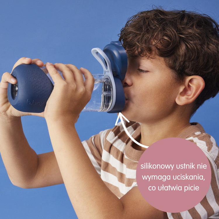 Sportowa butelka tritanowa B.box Midnight 600 ml – z ergonomicznym kształtem i szerokim wlewem.