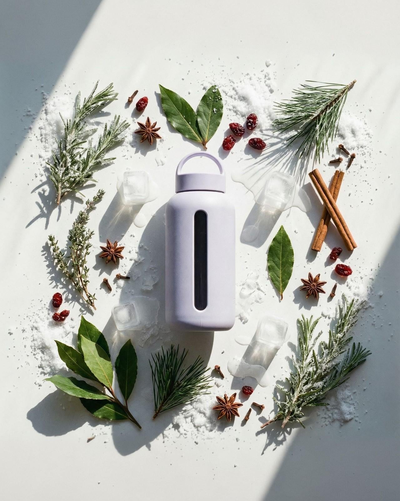 Szklana butelka motywacyjna Muuki 0,72 l w eleganckim jasnoniebieskim odcieniu