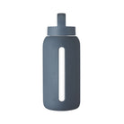 Szklana butelka na wodę Muuki Daily Bottle 720 ml w kolorze Smoke Grey