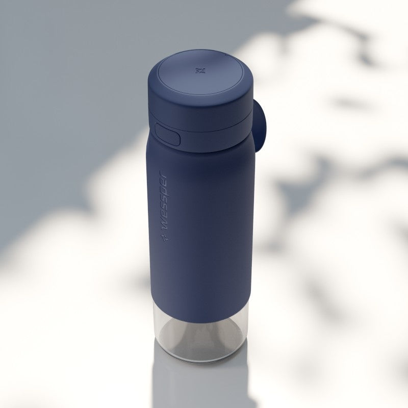 Wessper B2 GLASS Actitex™ 700 ml – szklana butelka filtrująca, redukuje chlor, szczelna, z licznikiem filtra, niebieska