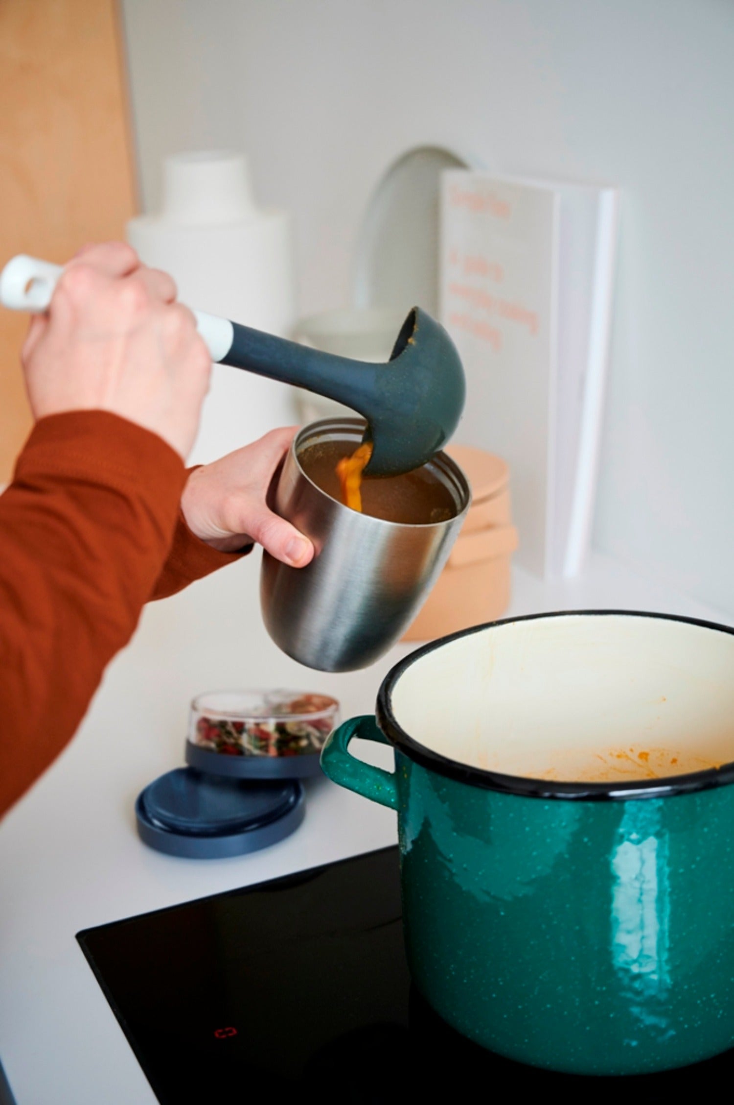 Termiczny pojemnik Mepal Lunch Pot - stalowy, z przegródką i izolacją, do pracy i szkoły