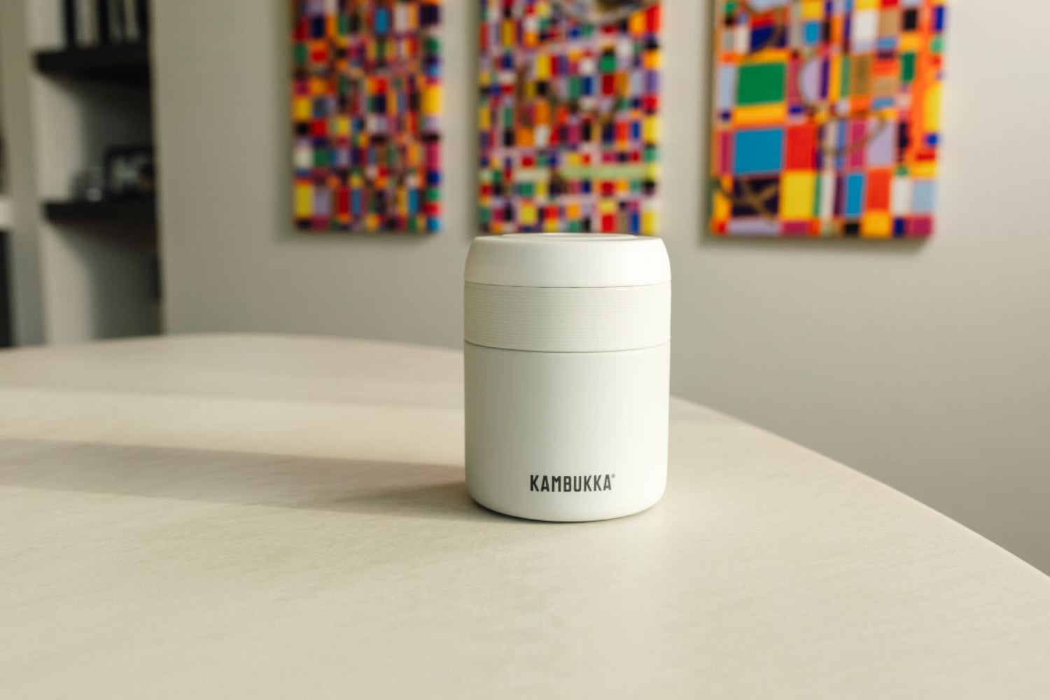 Termos obiadowy Kambukka Chalk White – szczelny, utrzymuje ciepło 9h, łatwe otwieranie, bez BPA, kompaktowy i trwały, kolor: biały
