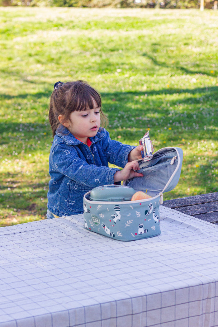 Torba termiczna Monbento Frosty Racoon  – 5L pojemności, izolacja, łatwe otwieranie, z kieszonką. Na lunch, bidon i przekąski, wzór: szopy