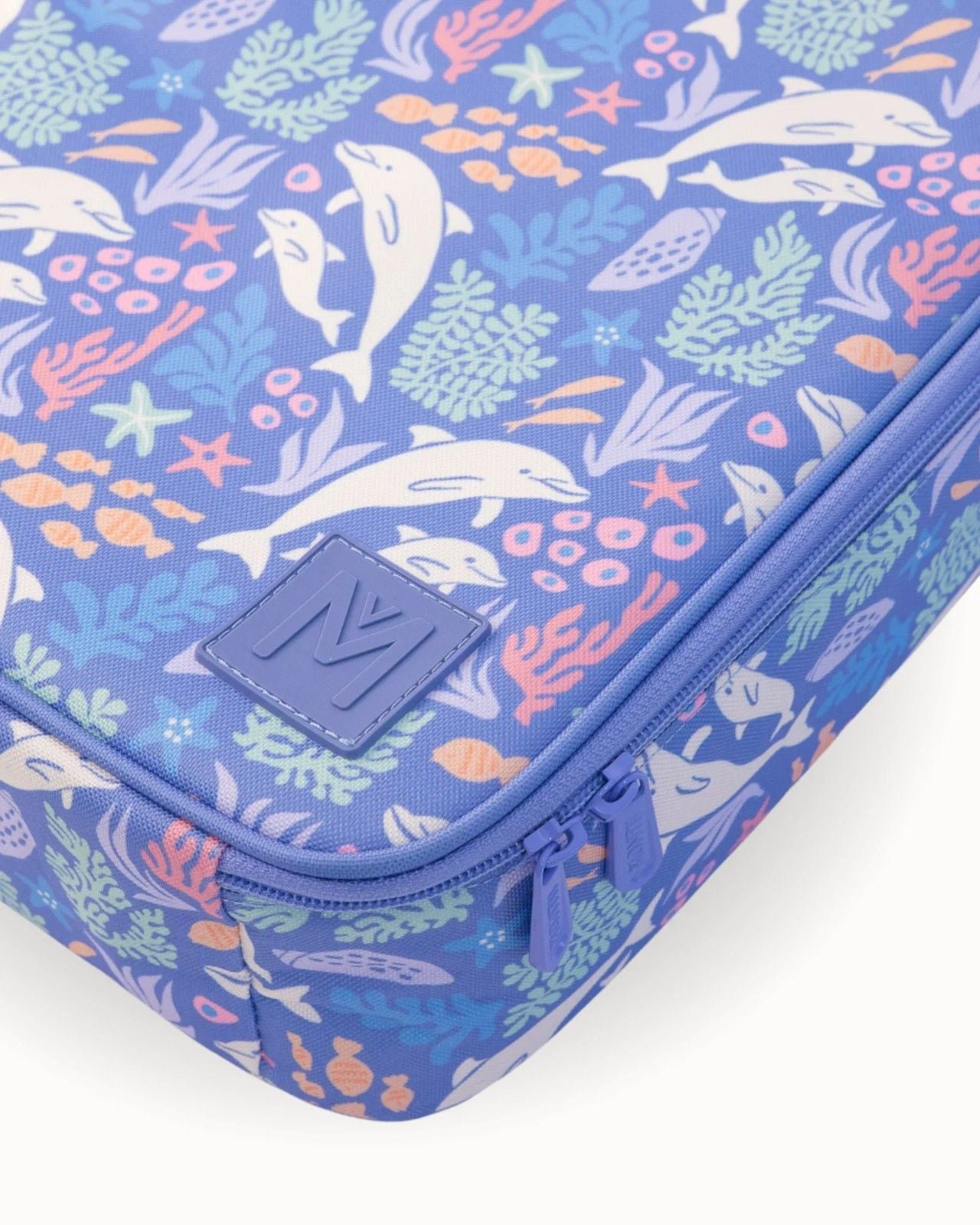 Torba termiczna MontiiCo Lunch Bag L Dolphin Dreams z warstwą izolacyjną utrzymującą świeżość jedzenia