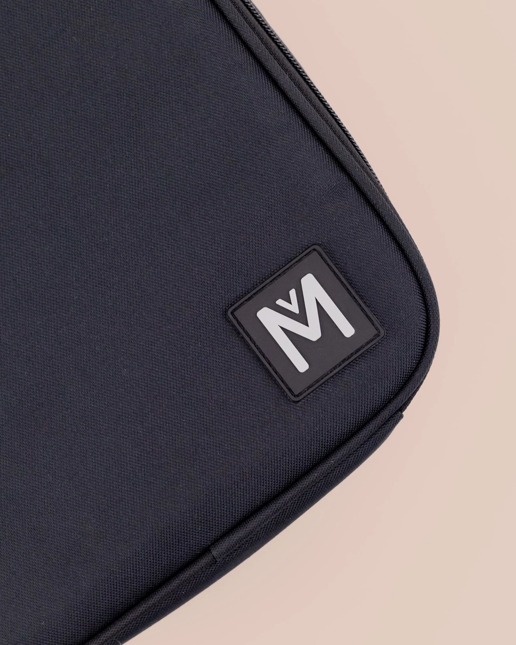 Torba termiczna MontiiCo Midnight L – dwie komory, wkład chłodzący, wodoodporna i trwała, kolor: czarna