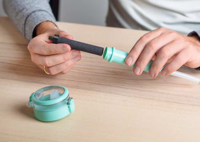 Wessper ActiveMax Mint tritanowa butelka filtrująca 680 ml – filtr węglowy usuwa chlor, ze słomką, bez BPA, szczelna, stylowa, ekologiczna, kolor: zielona