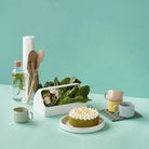 Butelka na wodę RIG-TIG DRINK IT Misty Rose - 750 ml, tritanowa, lekka, szczelna i ekologiczna. Minimalistyczna butelka wielorazowa w różowym odcieniu.