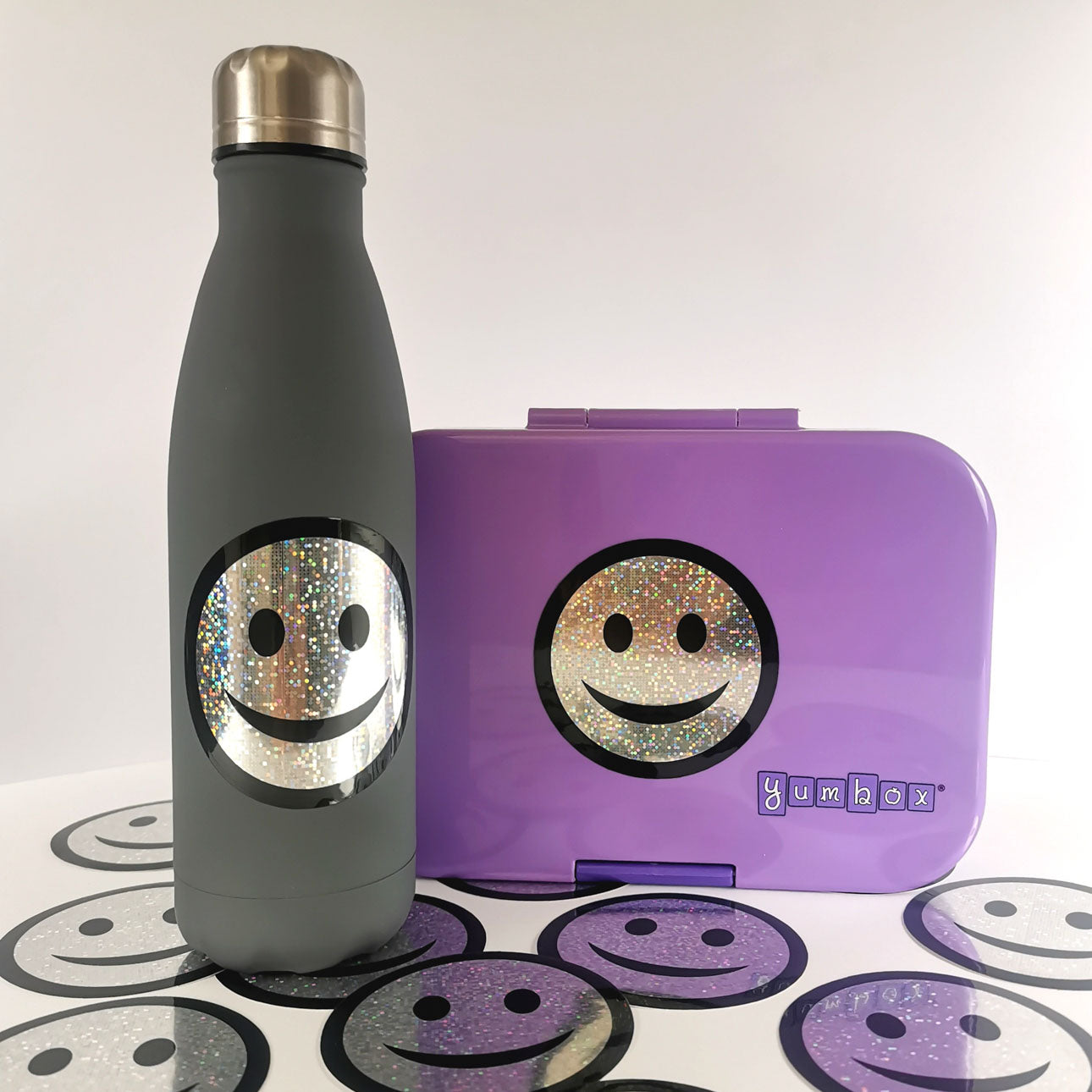Jabalou naklejka Uśmiech – radosny emotikon na lunchbox i bidon