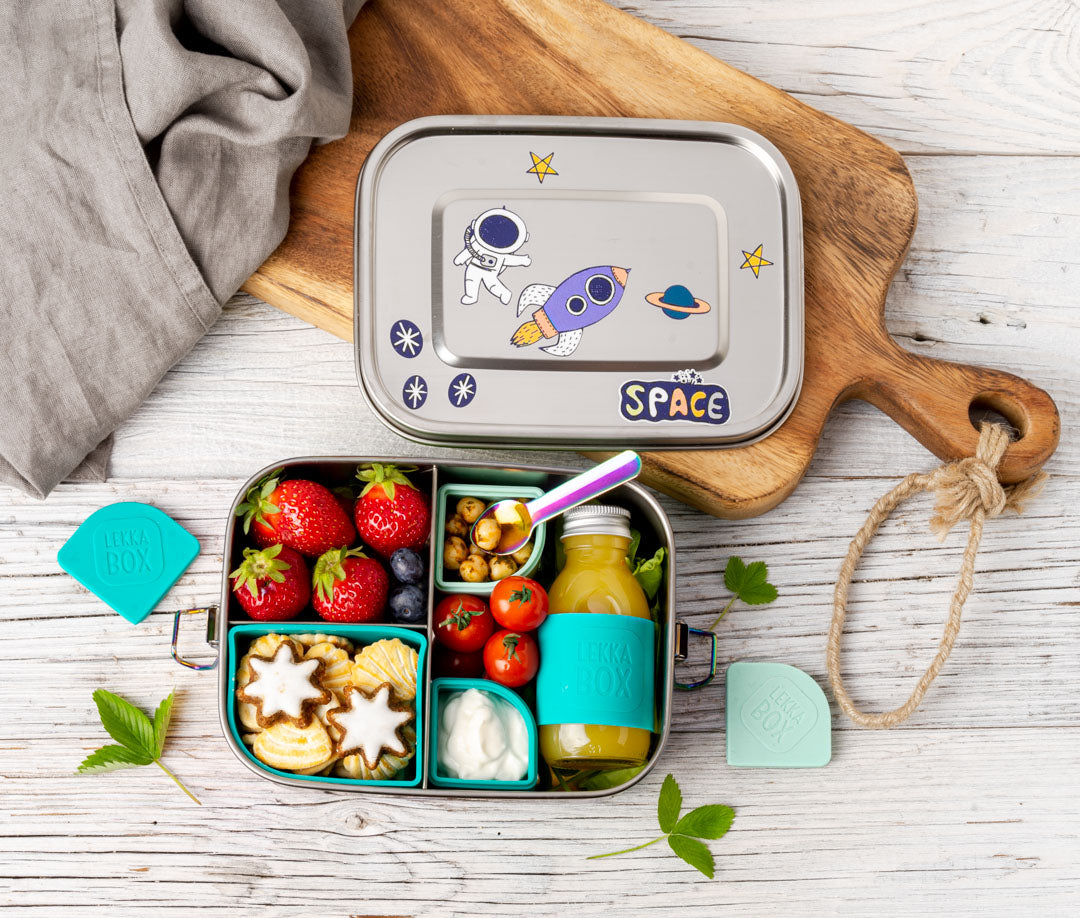 Naklejki kosmos Jabalou, kolorowe i wodoodporne, z trwałym klejem, idealne do personalizacji lunch boxa, bidonu lub butelki dziecka.